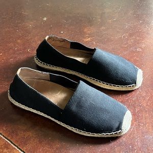 Vionic Espadrilles Size 10 in Black